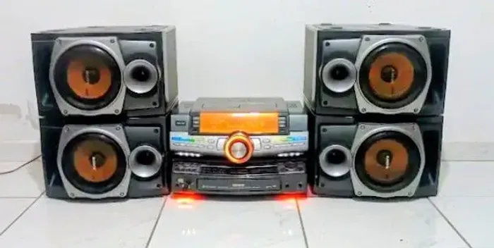 Som mini system Sony ZUX9 Bluetooth excelente estado 