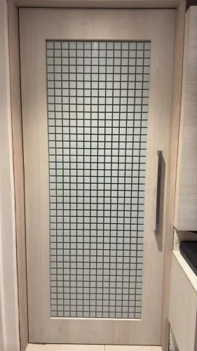 Porta pivotante