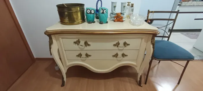 Cômoda clássica