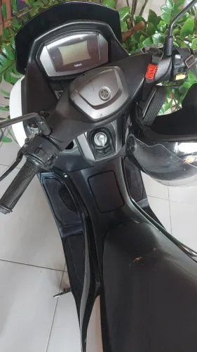 Vendo moto nmax 2022