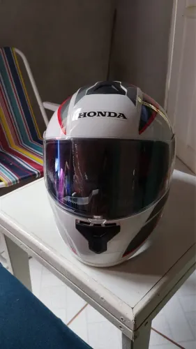 Capacete