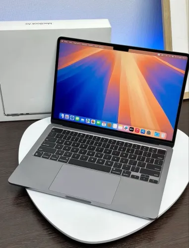 MacBook Air M4 usado