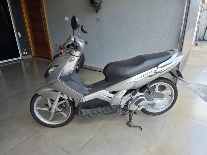 Yamaha Neo 2008 único dono
