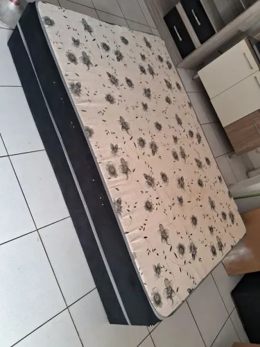 Vendo cama Box conjugado usado 250 reais entrego