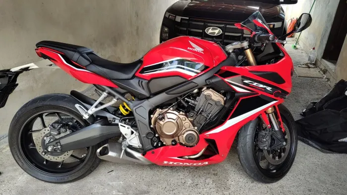 CBR 650 r