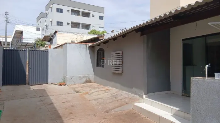 Casa com 3 quartos, Setor Universitário - Rio Verde