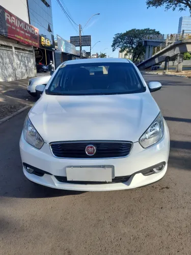Fiat Grand Siena Essence 1.6 Flex 16V 2017