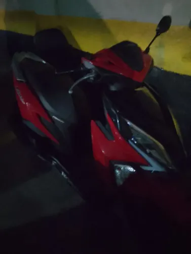 Moto Honda boa e econômica