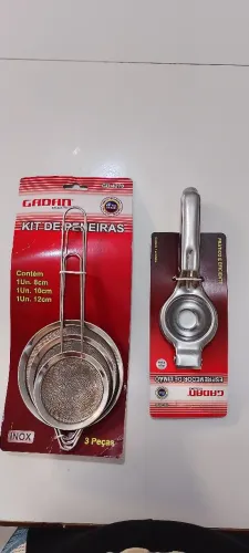 Kit Espremedor de Limão/ Laranja e Descascador de Legumes