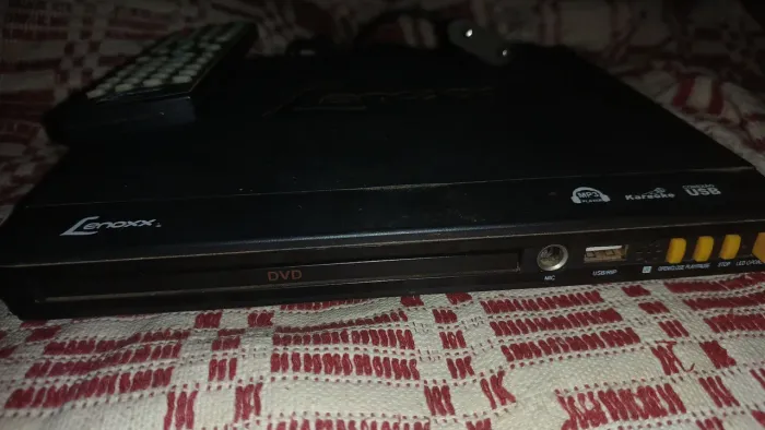 Vendo esse aparelho de DVD Lenoxx!
