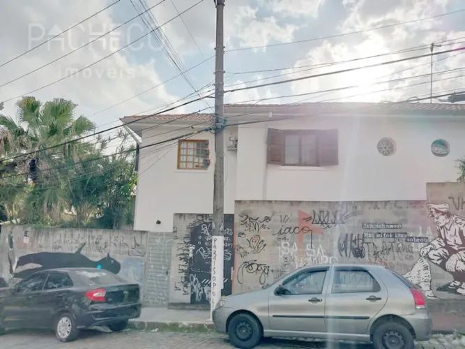 Loja na Rua Mário de Alencar, 103 180 m²