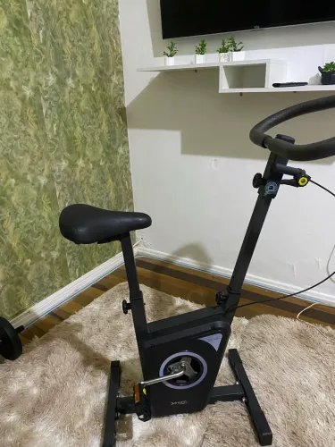 Vendo bike ergométrica em perfeito estado 