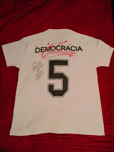 Camiseta Corinthians Autografo Biro Biro Edição Especial 2012 Democracia Corintiana