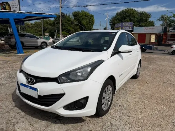 Hyundai HB20S C.style/c.plus1.6 Flex 16V Aut. 4P 2015