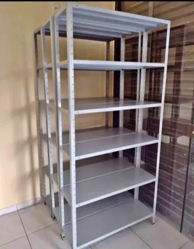 Prateleiras usadas 