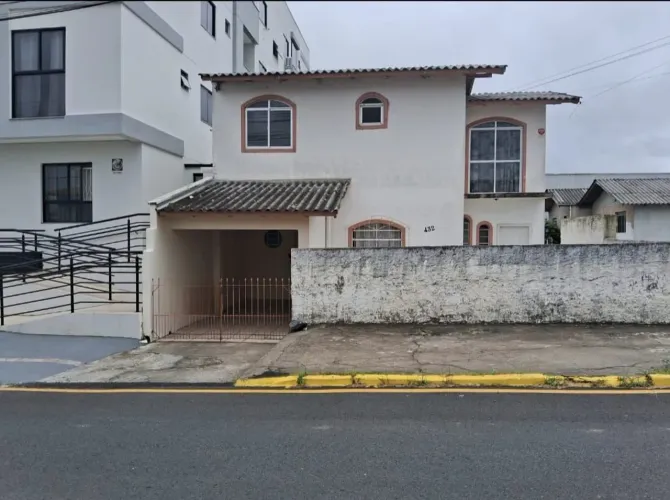 Vendo Casa Bairro Universitário - Lages
