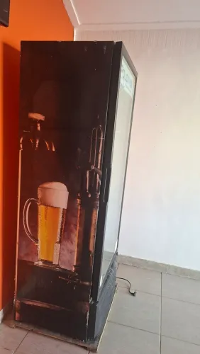 Expositor para cerveja/ Estufa para salgados