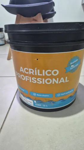 Tinta acrílica cinza