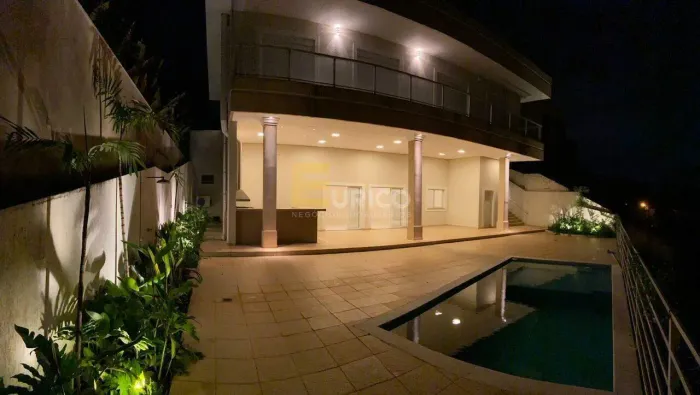 Casa em condomínio à venda no Condomínio Portal do Lago em Valinhos/SP