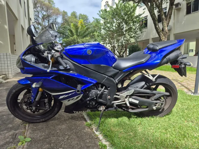 Yamaha yzf R1 azul muito conservada