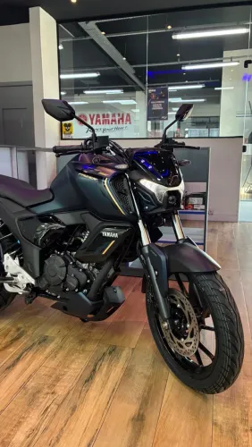 Yamaha FZ15 2027 0km - A Mais Tecnológica! Tanque Cheio + 1ª e 2ª Revisão