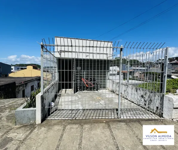 Casa com 4 Quarto(s) e 3 banheiro(s) para Alugar, 120 m² por R$ 2500 / Mês