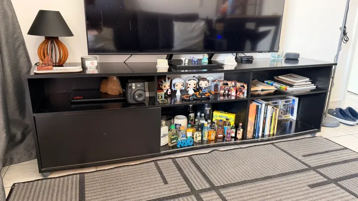 Rack elegante para sala de TV