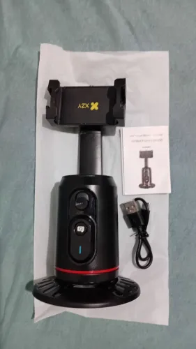 Gimbal Inteligente 360° para Smartphone - Rastreamento Facial AI e Controle Inteligente