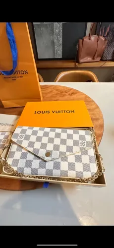 Bolsa inspiração LV