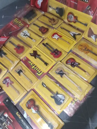 Coleção de Mini Guitarra