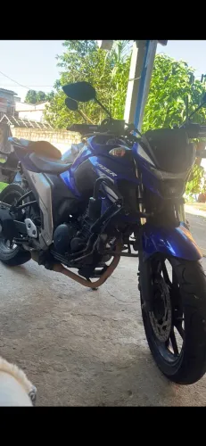 FZ25 2022 único dono revisão toda feita