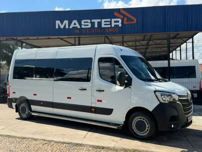 Renault Master 2023