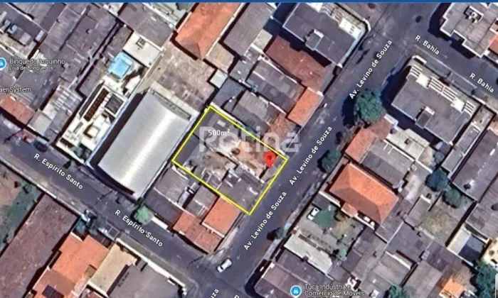 Terreno residencial de 500 m² à venda no Bairro Brasil, em Uberlândia