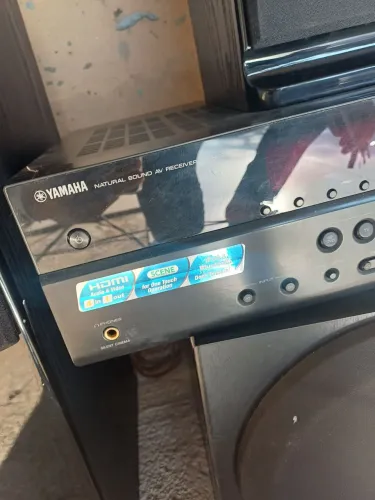 Som Home cinema yamaha com data show