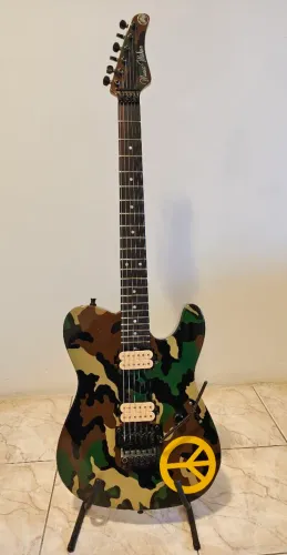Guitarra Music Maker Camocaster Floyd Rose orig Dimarzio 