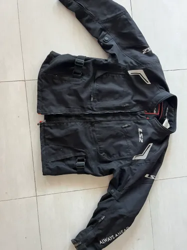 Jaqueta de moto LS2 original.