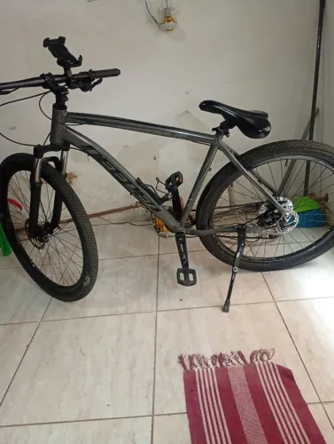 Bicicleta deeper aro 29 com documentação K7 absolute freio hidráulico