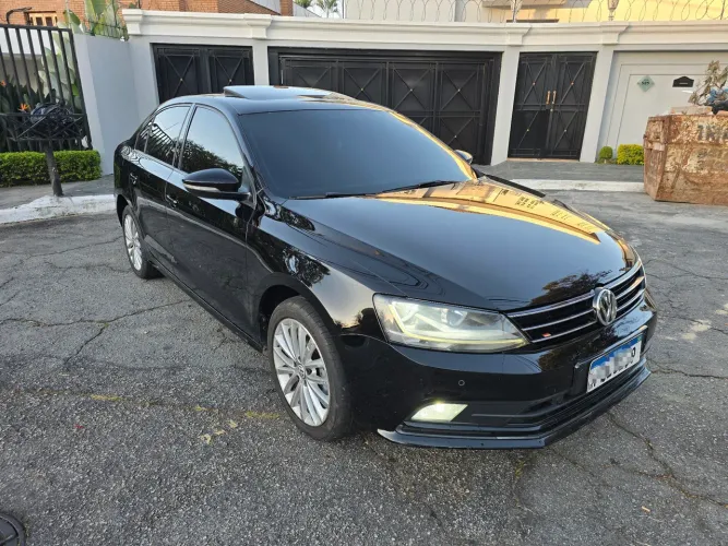Volkswagen Jetta Comfortline 1.4 TSI 16V 4P Aut. 2018