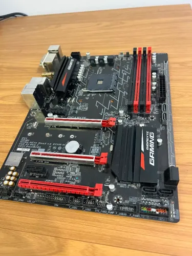 Placa-Mãe Gigabyte GA-AB350-Gaming 3