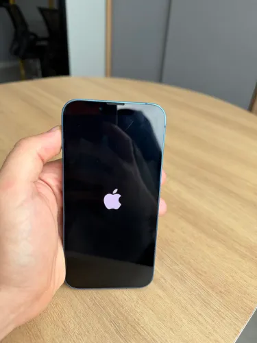 iPhone 13 azul