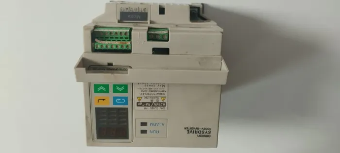 Inversor De Frequência Omron 3g3ev-ab007ma-cues1 Sysdrive