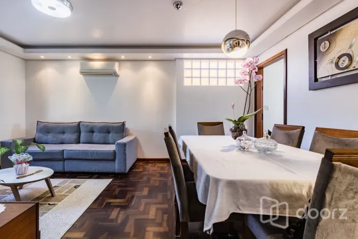 Imóvel na Joracy Camargo com 3 dormitórios e 271m²