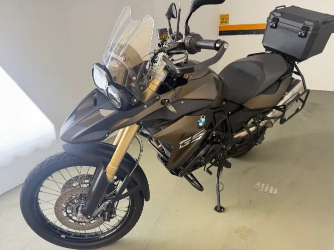 BMW f800 gs com apenas 11.600 km