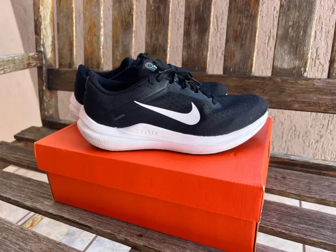 Tenis Nike Air Winflo 10