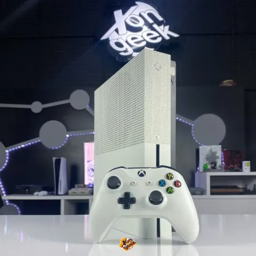 Xbox One S 500GB Seminovo | Parcelamos no Cartão - Até 3x Sem JUROS! | Com Garantia