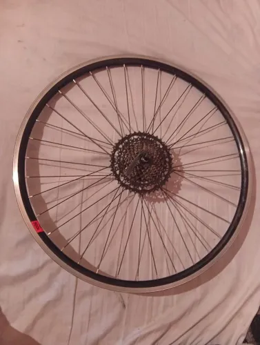 ? RODA TRASEIRA COMPLETA 700c / ARO 29 - ESTADO DE NOVA! ?