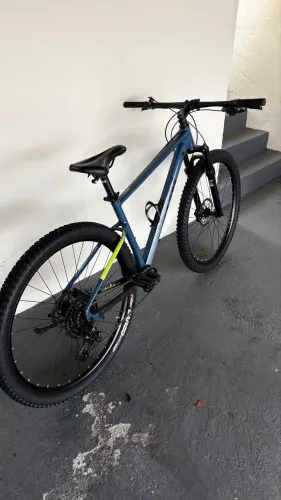 BICICLETA CALOI EXPLORER COMP 2024/SEMINOVA