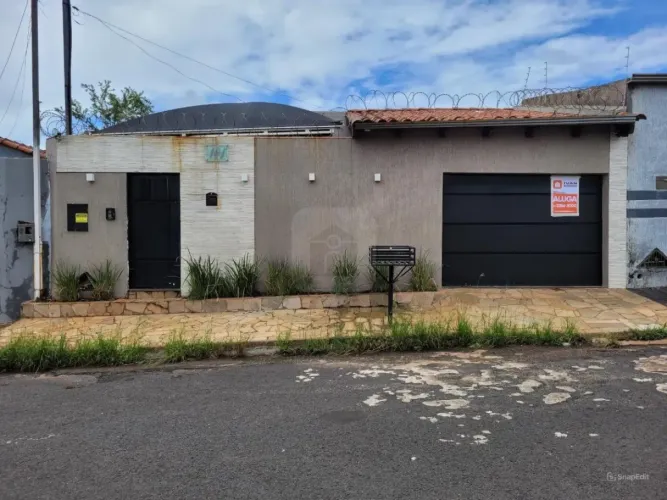 Casa para locação e venda no bairro Taiaman