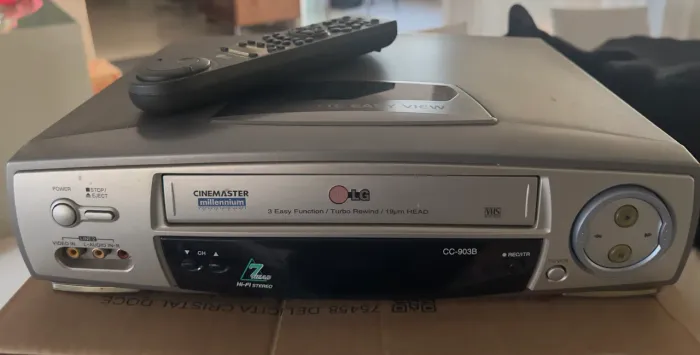 Video cassete LG CC903B
