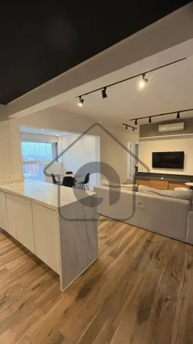 Apartamento para locação em São Paulo-SP, bairro Liberdade: 2 quartos, 1 suíte, 2 banheiro